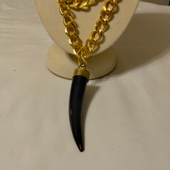 Iris Apfel & Bajalia Gold Chain & Bone Horn Pendent Statement Necklace - Picture 7 of 16